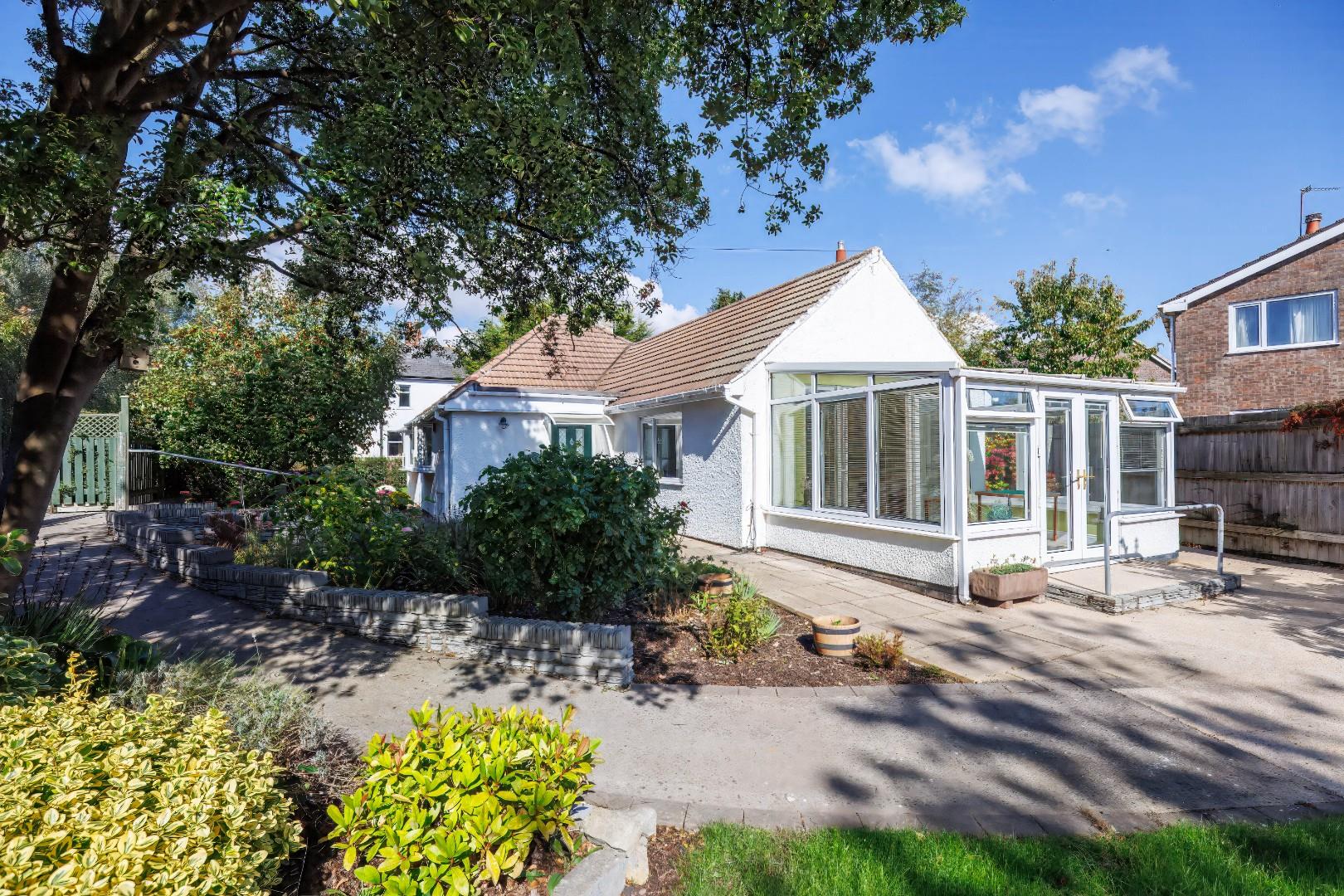 17 Charteris Close, Penarth, CF64 5RT
